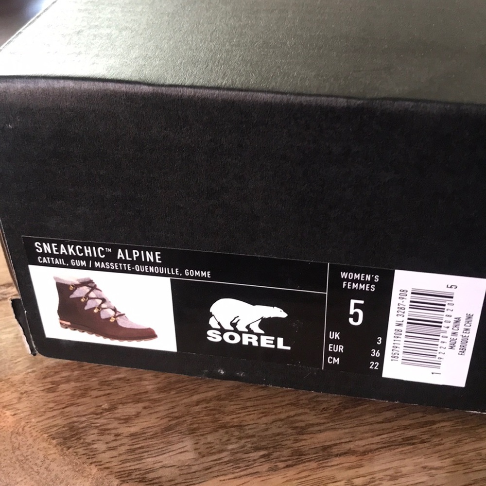 Sorel Alpine Booties - Picture 6 of 8